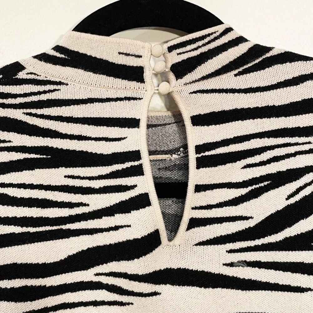 EUC Sezane Denver Puff Sleeve Zebra Jacquard Sweater Ecru Black Small